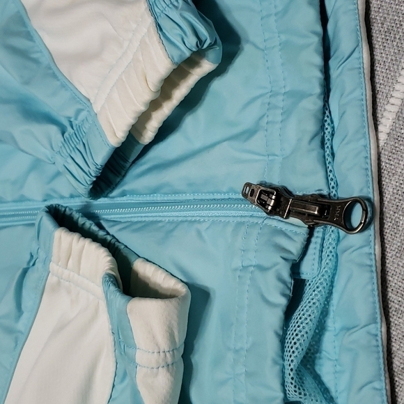 NIKE JACKET, SIZE M - Picture 10 of 17